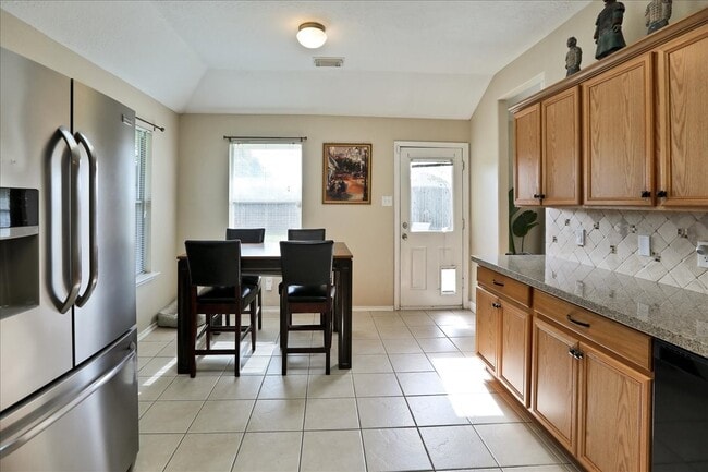 Photo - 14306 Alaman Dr