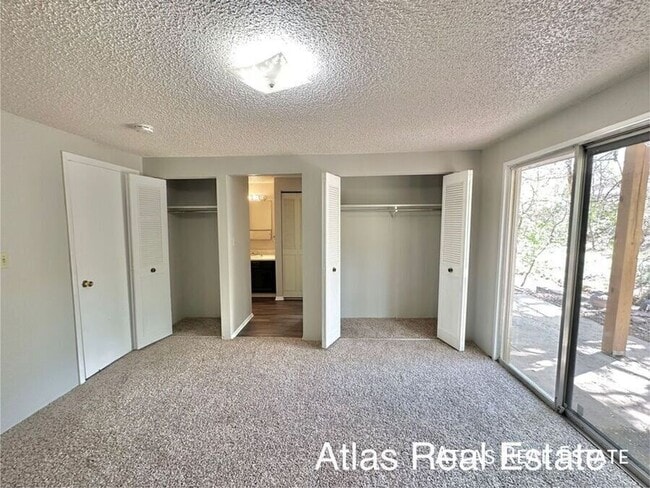 Building Photo - 461 El Paso Blvd Unit B Rental