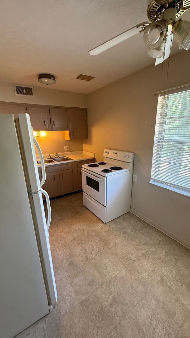 Photo - 1107 Silverton Ct Unit 4