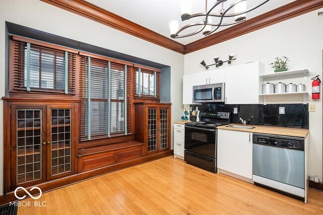 Photo - 906 Greer St