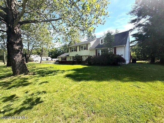 Photo - 434 Plainfield Rd