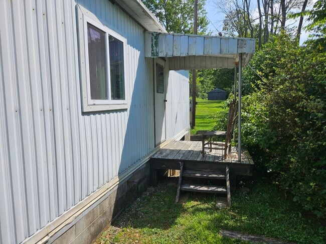 Photo - 1002 Artline Rd