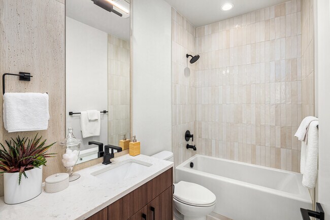 Photo - 4425 Fremont Ave N