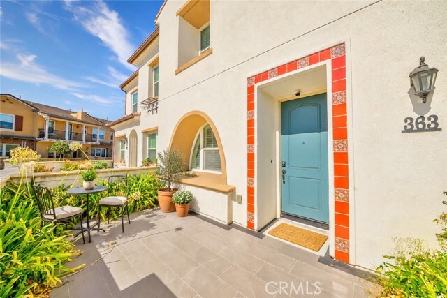 363 Lucia Ln