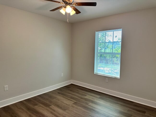 Photo - 539 Farm to Market Rd 770