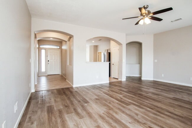 Photo - 1211 E Winter Dr