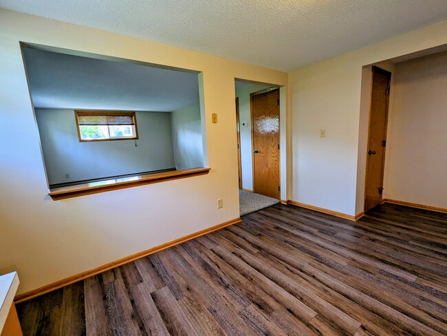 Photo - 807 W 3rd St Unit 4