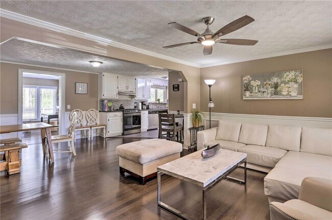Photo - 6207 Moss Dr