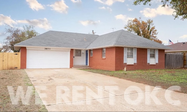 Building Photo - 3611 Woodvale Dr