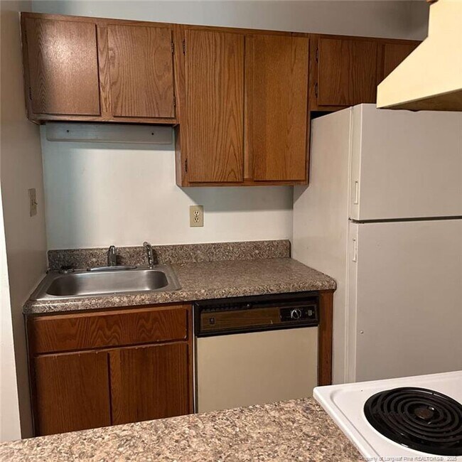 Photo - 6400 Starbrook Dr