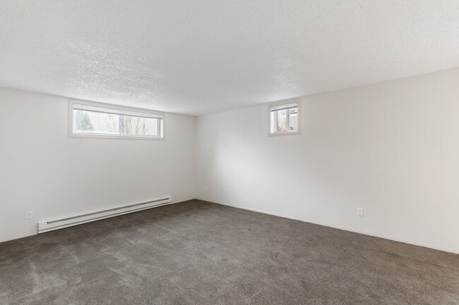 Photo - 11540 Pinehurst Way NE Unidad 101