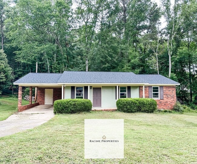 Building Photo - Charming Home in Laurens