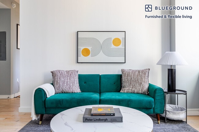 Photo - 70 W 45th St Unit FL33-ID1791