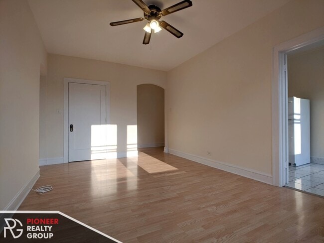 Photo - 4846 N Damen Ave Unit 4851-301