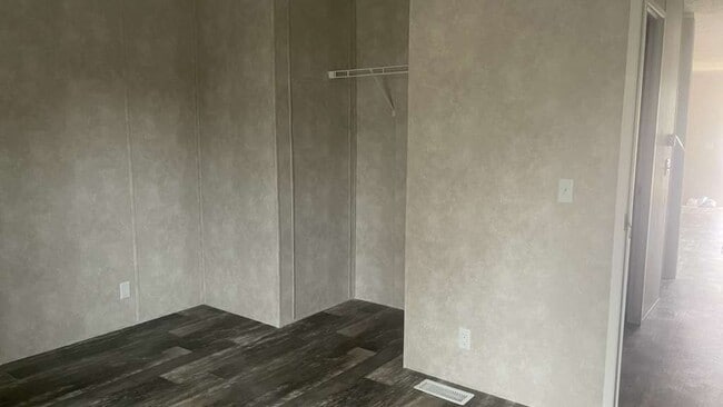 Photo - 16 Eastview Dr