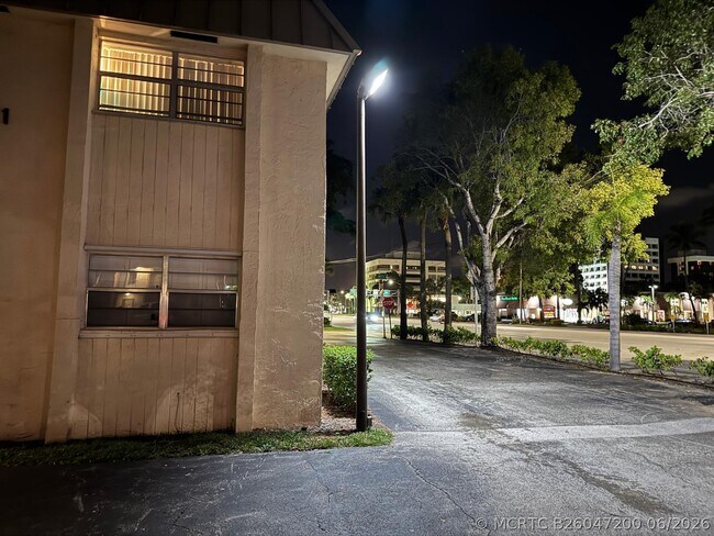 Photo - 10821 N Military Trl Unit Apt 19