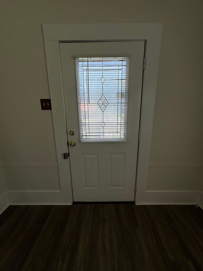 Photo - Renovated 3/1 House in South Rome- $1,095