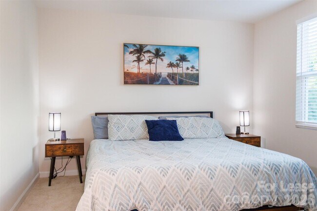 Photo - 4008 Haldane St