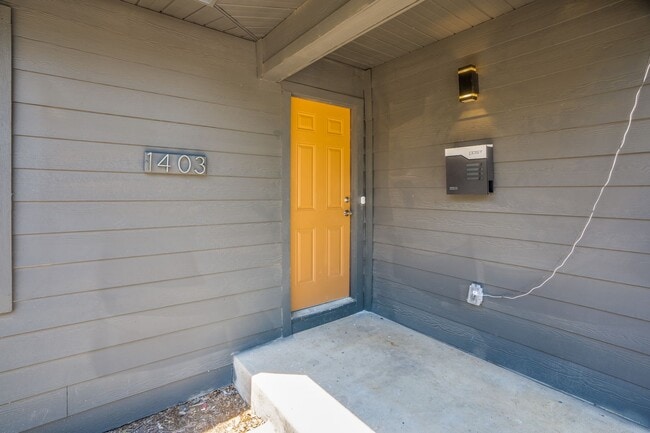 Photo - BEAUTIFULLY-RENOVATED JEFFERSON HEIGHTS HOME