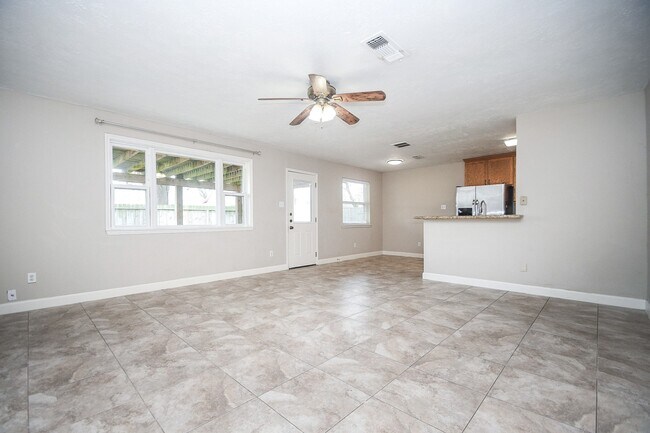 Photo - 13607 Elm Ct