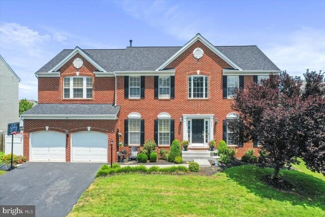 Photo - 319 Morlyn Dr House