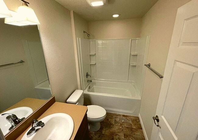 Photo - 15475 SW 34th Ave