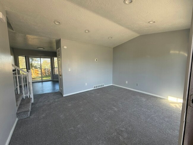 Photo - 4072 W 3670 S