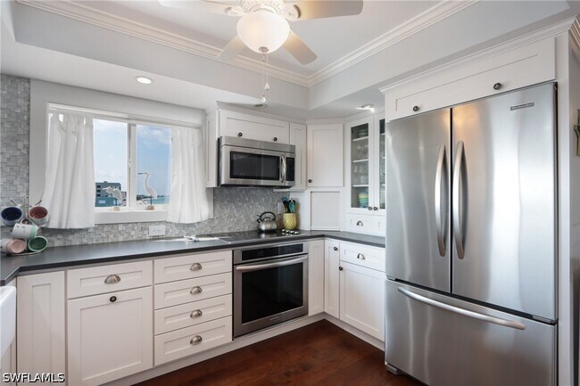 26000 Hickory Blvd Unit 701