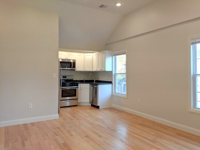 Photo - 44 Cogswell Ave Unit 2