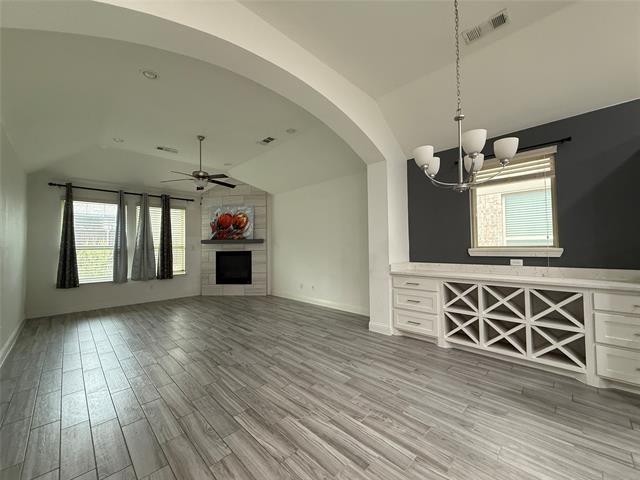 Photo - 2104 Hubbard Park Ln