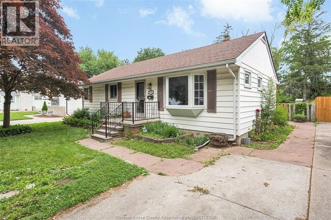 Photo - 2032 Ford Blvd