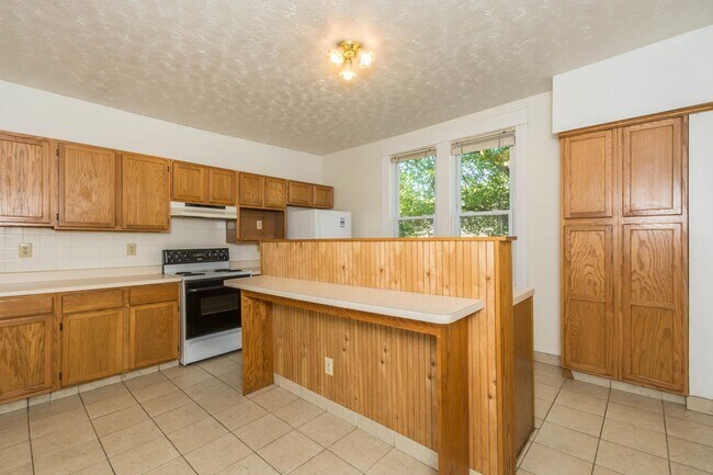 804 E 11th St Unit 1