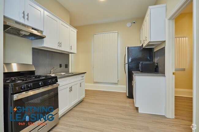 Building Photo - 1825 11th Pl Unit 4D Rental
