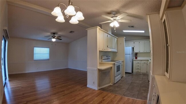 Photo - 2055 S Floral Ave