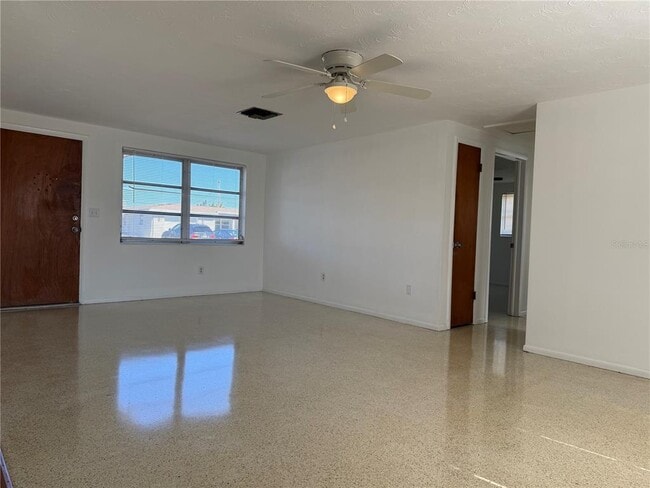 Photo - 3838 Beechwood Dr