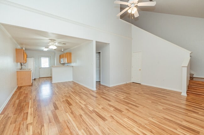 Photo - 1150 Airport Rd