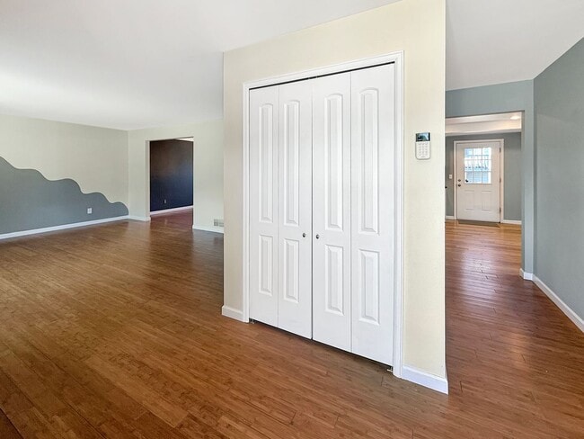Photo - $0 DEPOSIT OPTION. SPACIOUS 4-BEDROOM CENT...