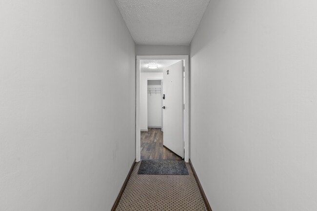 Photo - 5523 Ellsworth Ave Unit 12C