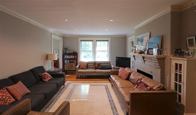 Photo - 47 Lewis St Unit 2