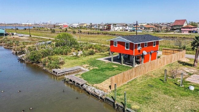 Waterfront Property - Waterfront Property Casa