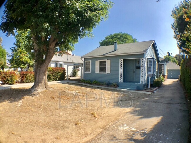 Photo - 6202 N Muscatel Ave House