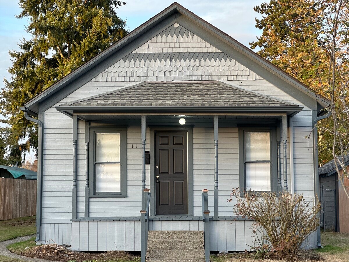 Photo - 1115 W Pear St