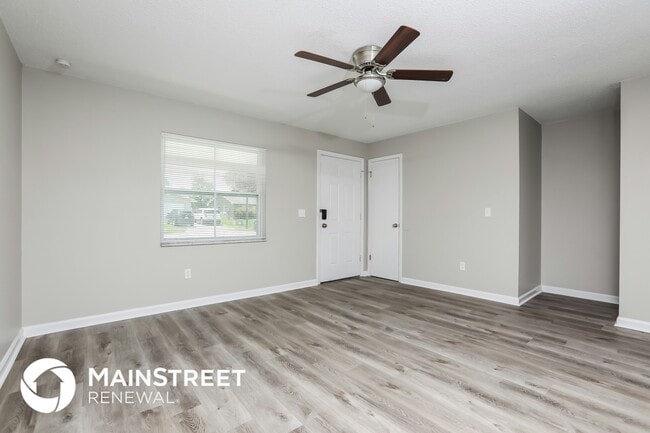 Photo - 7357 Riverside Pl