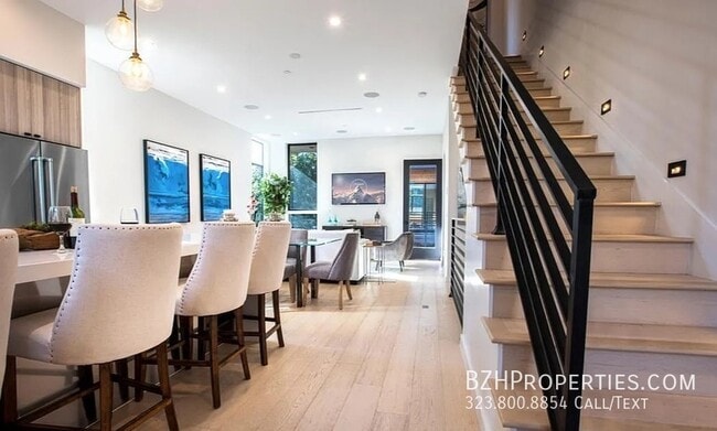 Photo - 4429 Tujunga Ave