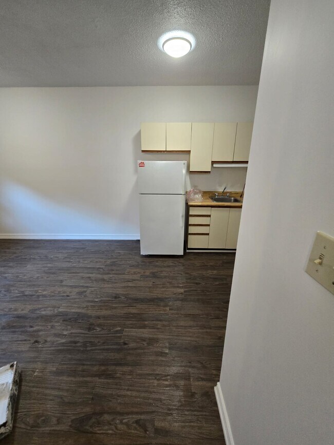 Photo - 49 Willow St Unit B2