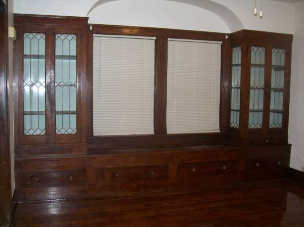 Photo - 2074 Clarence Ave
