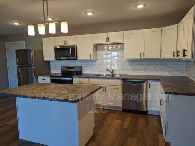 Photo - 1873 10th Ave E Unidad Apt. 406