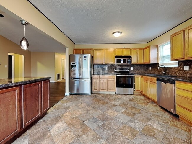 Photo - 17 Mark Twain Ct