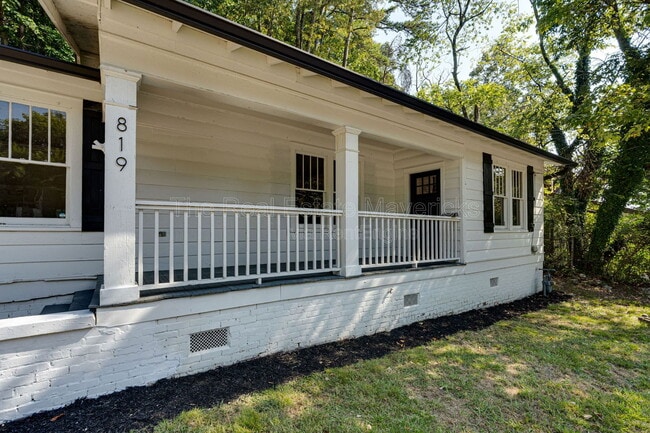 Photo - 819 Federal St