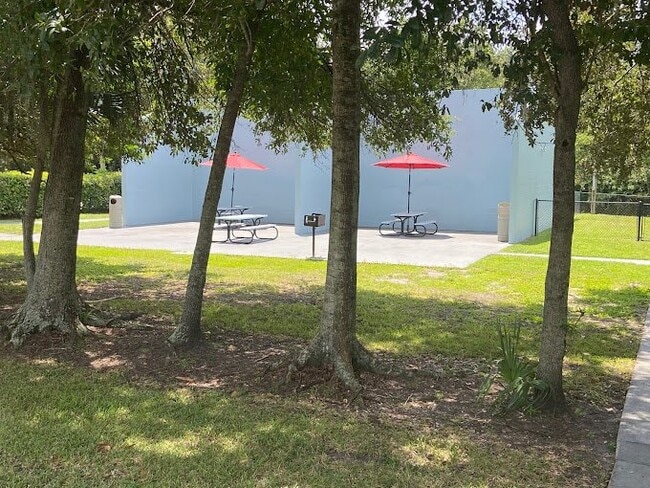 Photo - 3215 Baird Ave Unidad C-16
